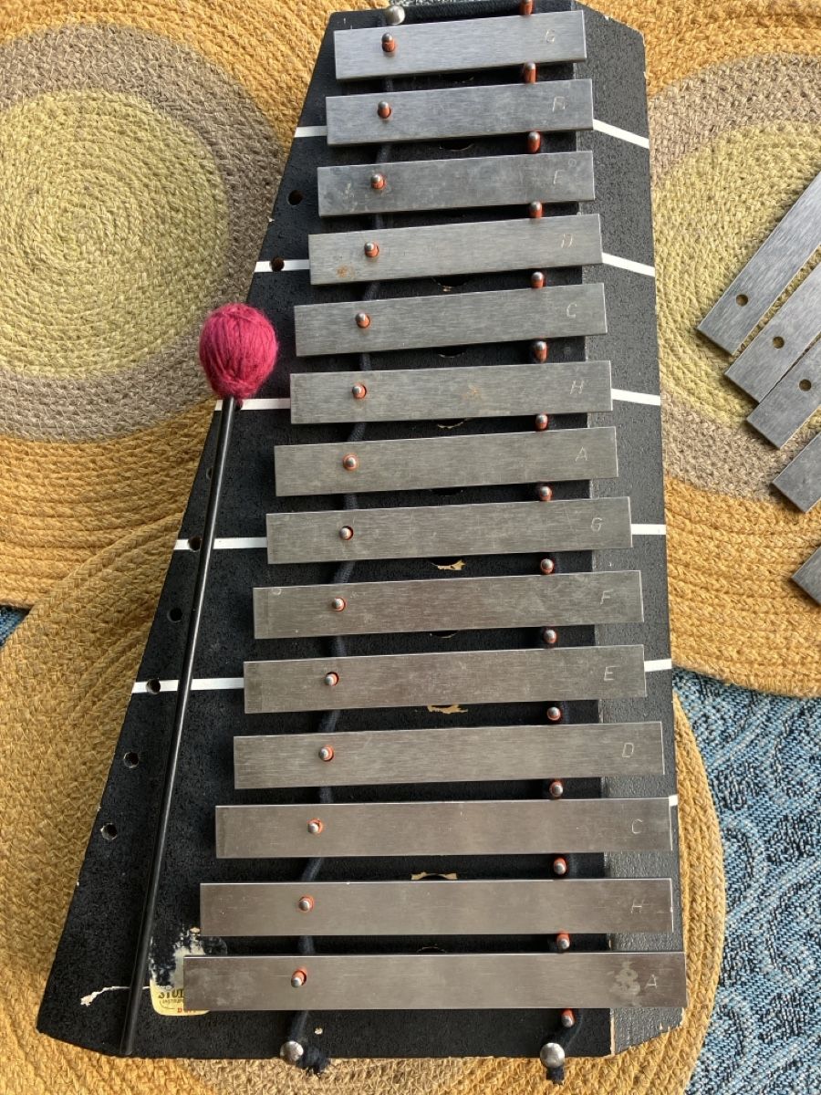 Strumenti musicali: Studio 49 Glockenspiel mit Zusatzstäben – Usato da Dornach venduto da SantiagoZG 1