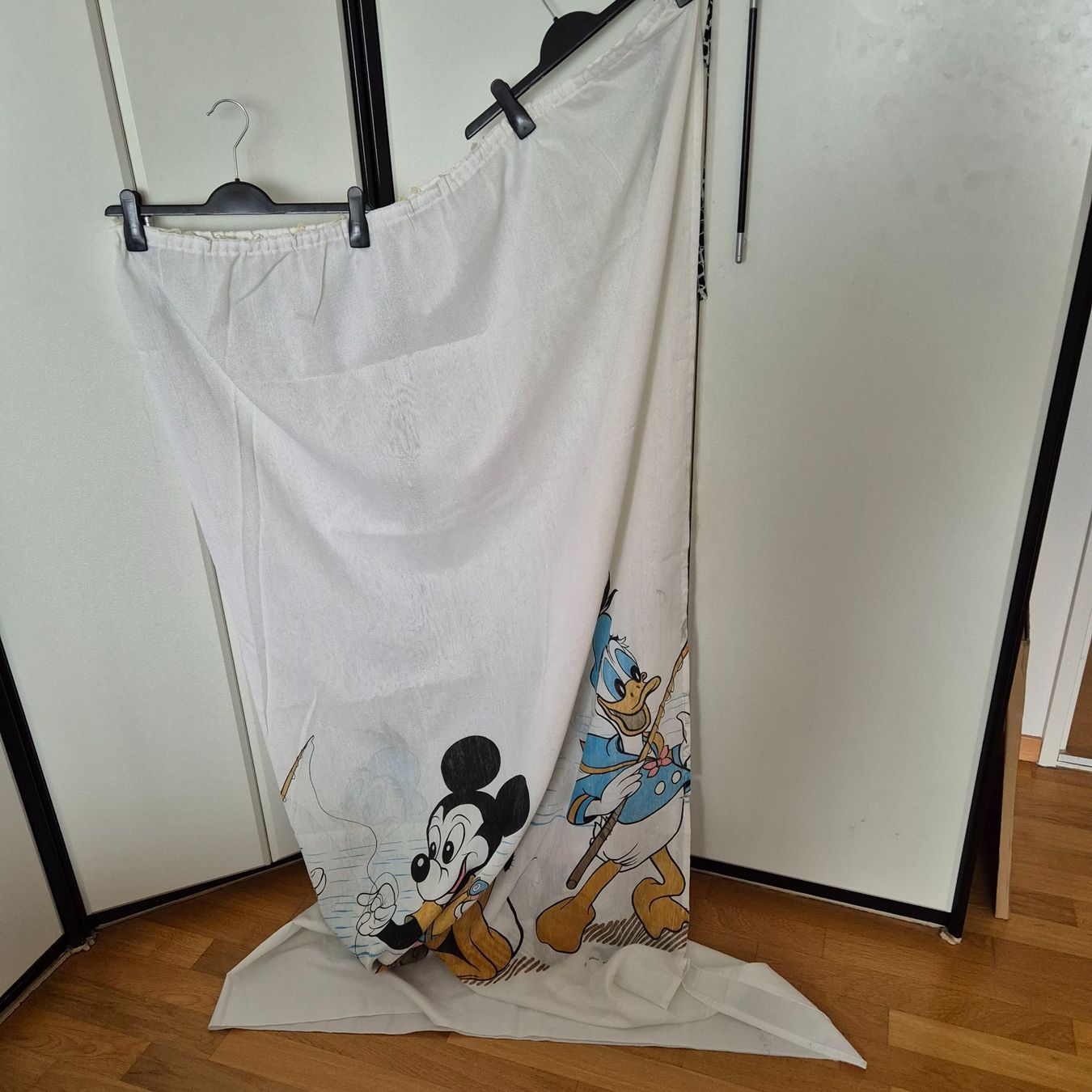 Vorhänge: Süsser Disney Mickey Mouse Vorhang Kinderzimmer – Gebraucht aus Zürich von Citalo 1