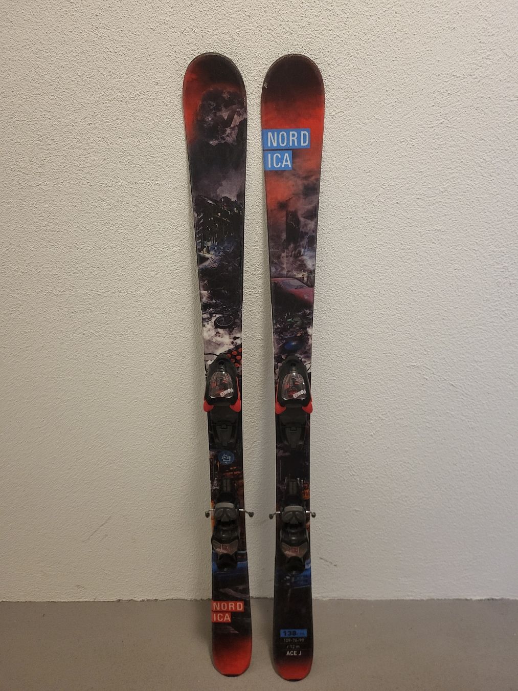 Nordica Sci: Nordica Freestyle Ski 138cm – Usato da Affoltern am Albis venduto da Avogadra
