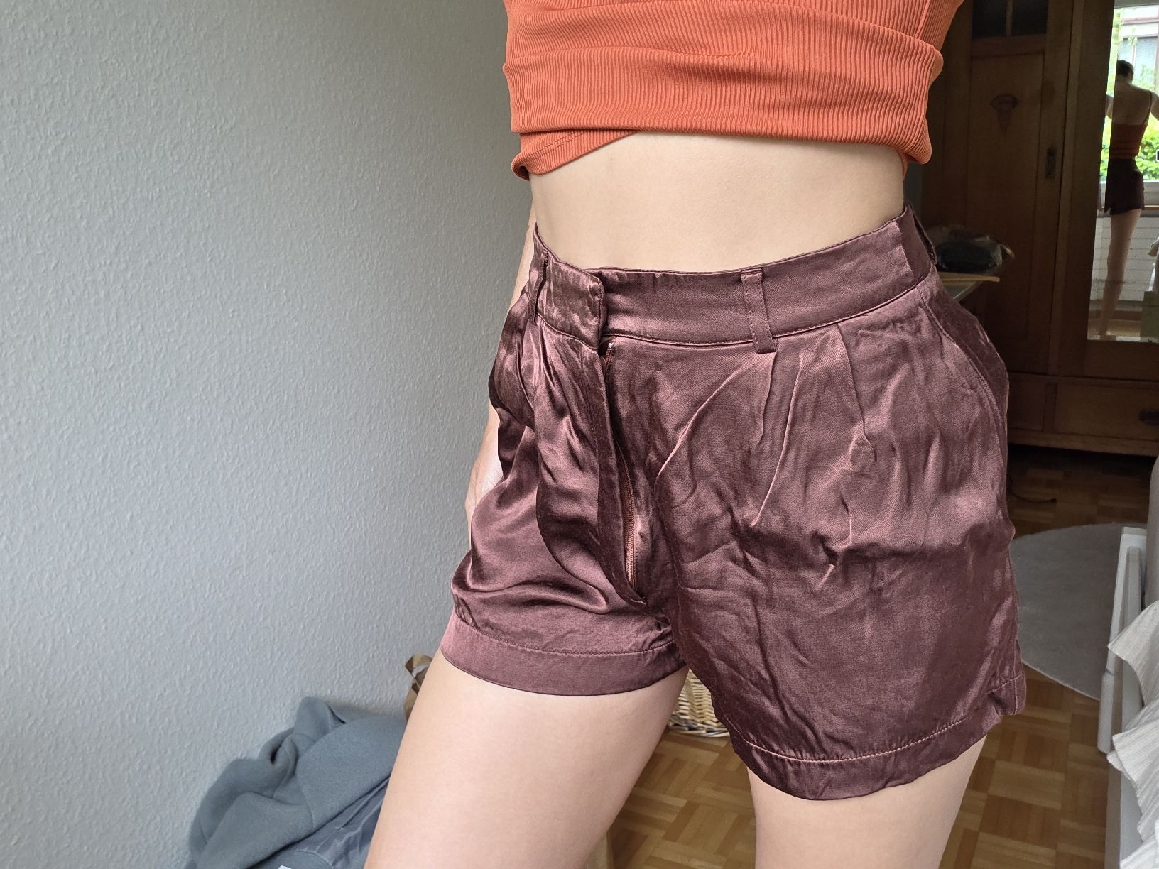 Pantaloni: Satin Shorts – Usato da Zürich venduto da jul_l28v 2