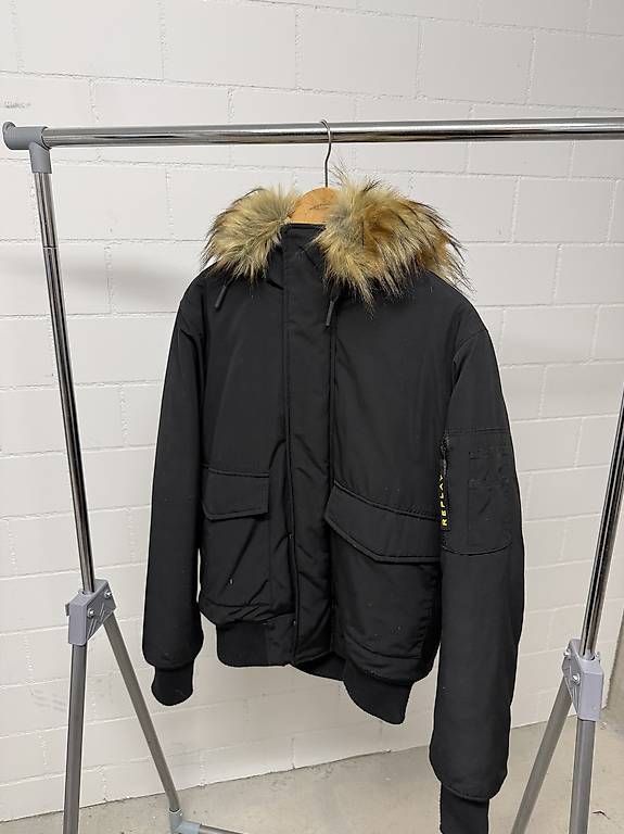 Vestes: Winterjacke Replay – D'occasion à Ennetbürgen par Gian_Lohri 1