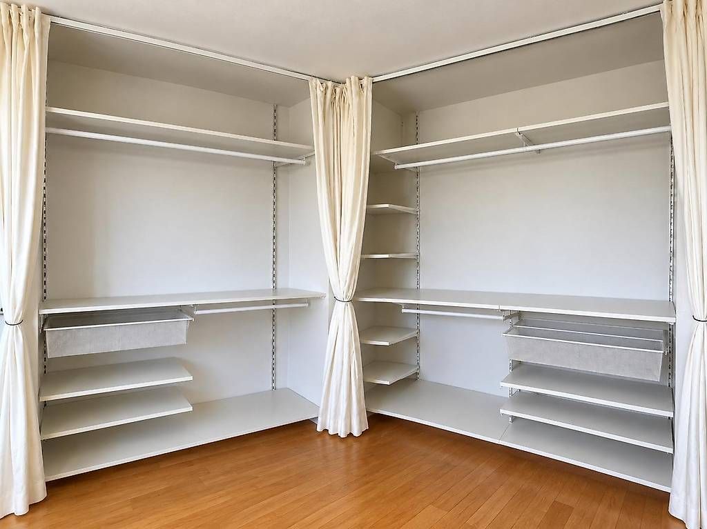 Guardaroba: Dressing IKEA BOAXEL complet + rideaux – Usato da Lausanne venduto da ron_zcr9