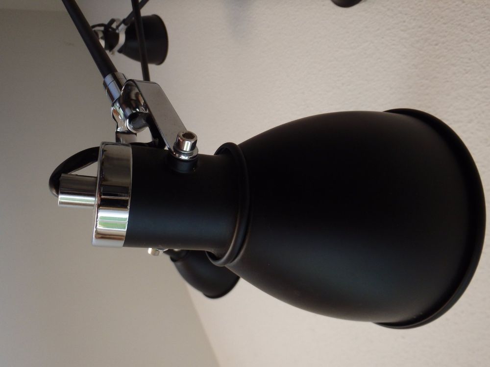 Ikea Lustres & lampes de plafonds: schwarze mit 6 schwenkbaren Spots IKEA Deckenlampe – D'occasion à Schöfflisdorf par pullux 4