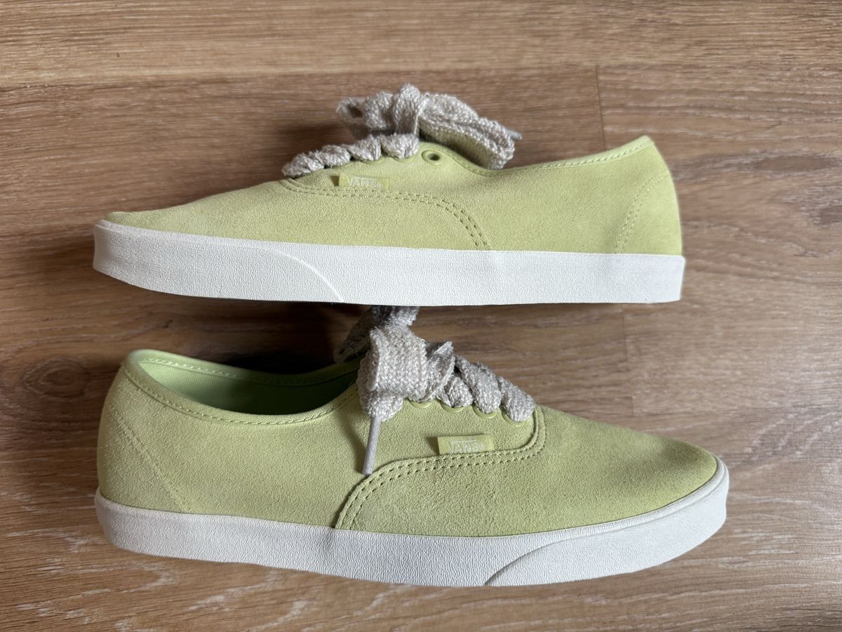 Vans Scarpe da donna: Baskets Vans Authentic Lowpro Fat L vert neuves , 39 – Usato da Tavannes venduto da Thriftshop 1