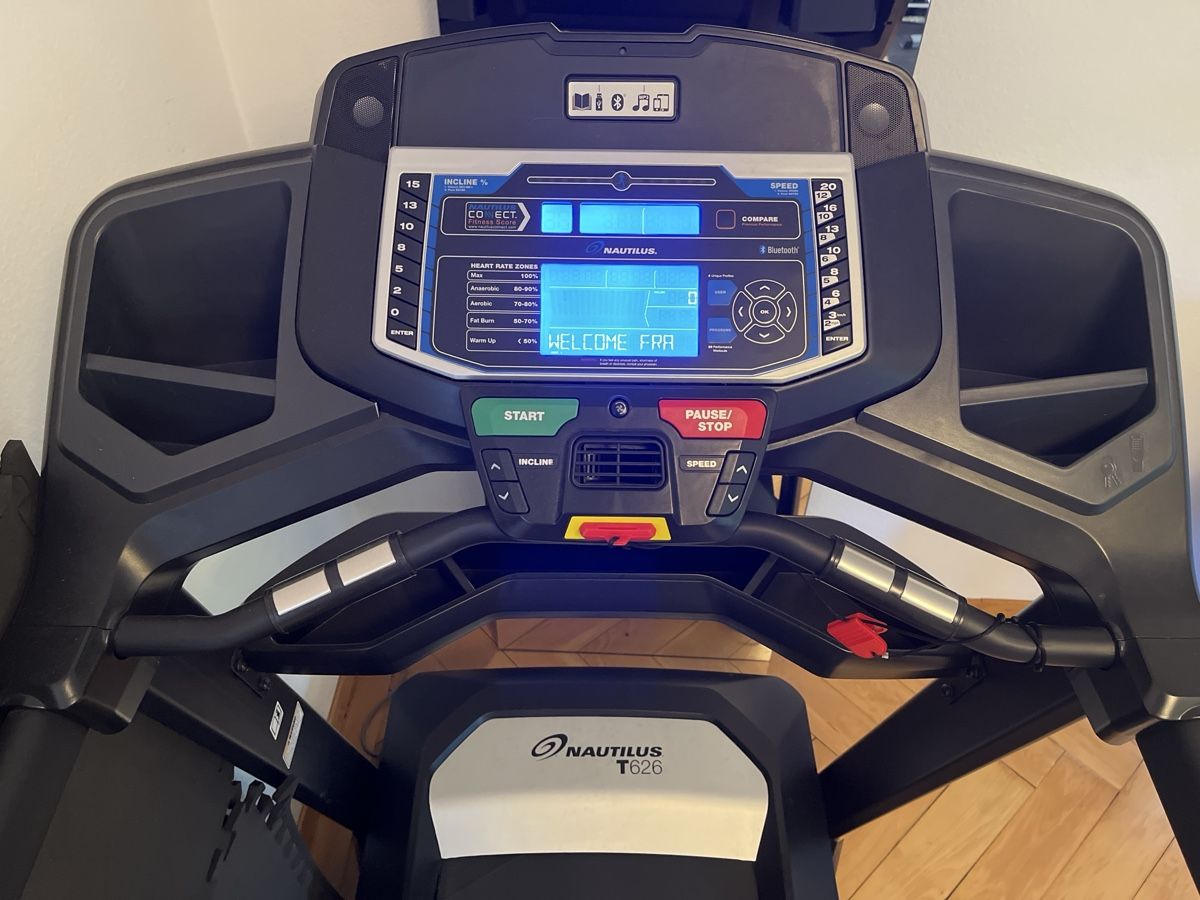 Nautilus Vélos d'appartement: Nautilus T626 Treadmill good condition – D'occasion à Zürich par lor_v6pq 8