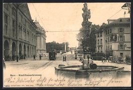 Bern, Kindlifresserbrunnen mit Strassenb