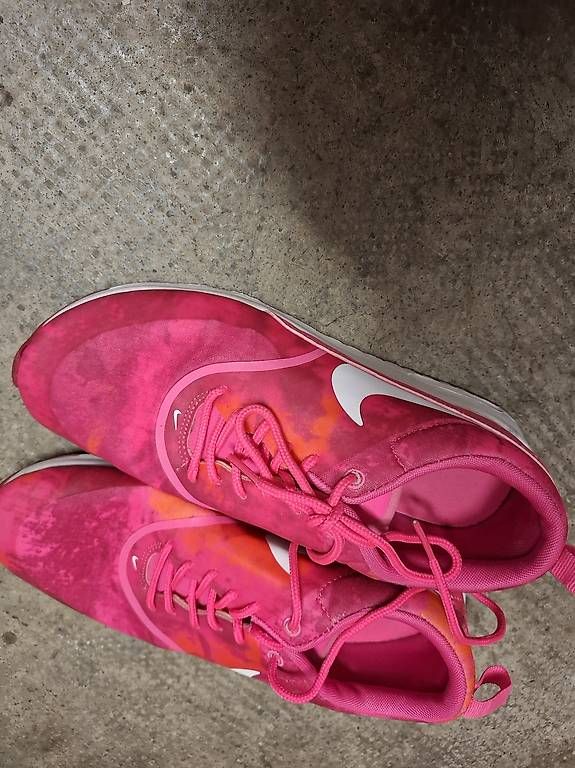 Scarpe per ragazze: Nike Turnschuhe  – Usato da Münchenstein venduto da Salvis_68 1