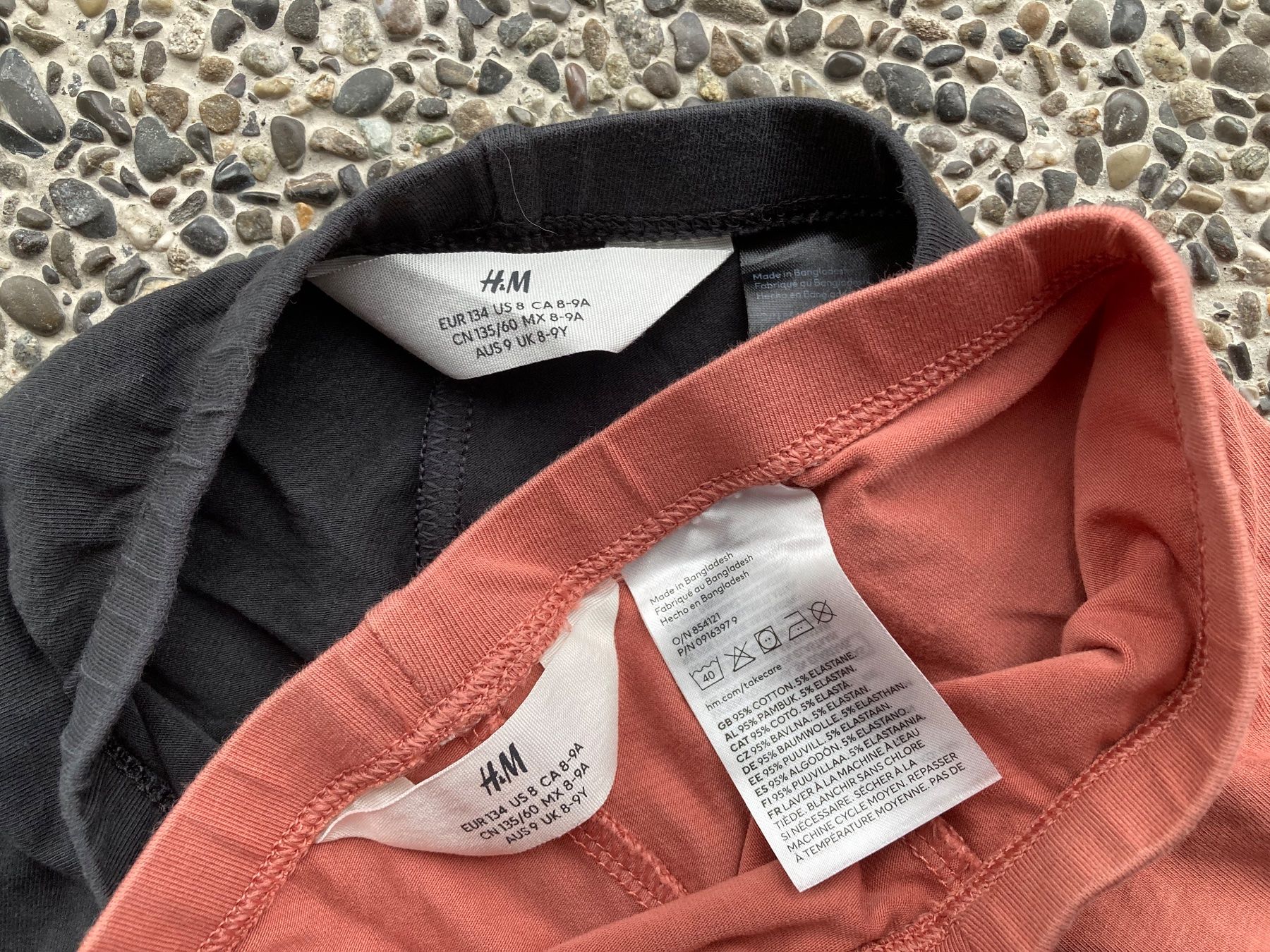 H&M Collant & Leggings: kurze Leggings, Gr. 134 – Usato da Aetingen venduto da Nadinsky 1