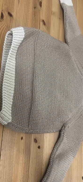Pulls et sweat-shirts:  Handgestrickter Kinder-Pullover mit hohem Kragen – Neuf avec emballage d'origine à Wollerau par ALPERA 3