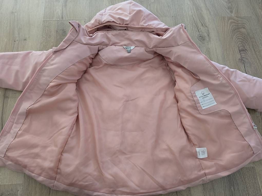Giacche & Cappotti: Kinder Winterjacke Gr 134gebraucht – Usato da Grosshöchstetten venduto da Qenko 2