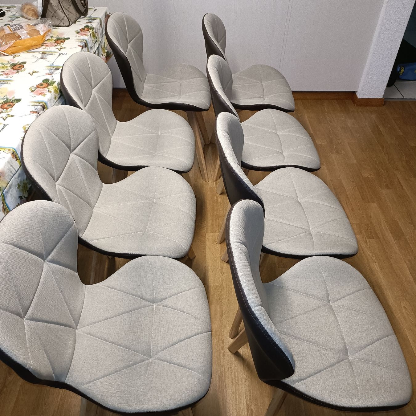 Sedie: Essstühle  8 stück Neu – Nuovo (secondo la descrizione) da Neuheim venduto da mahoni02 5
