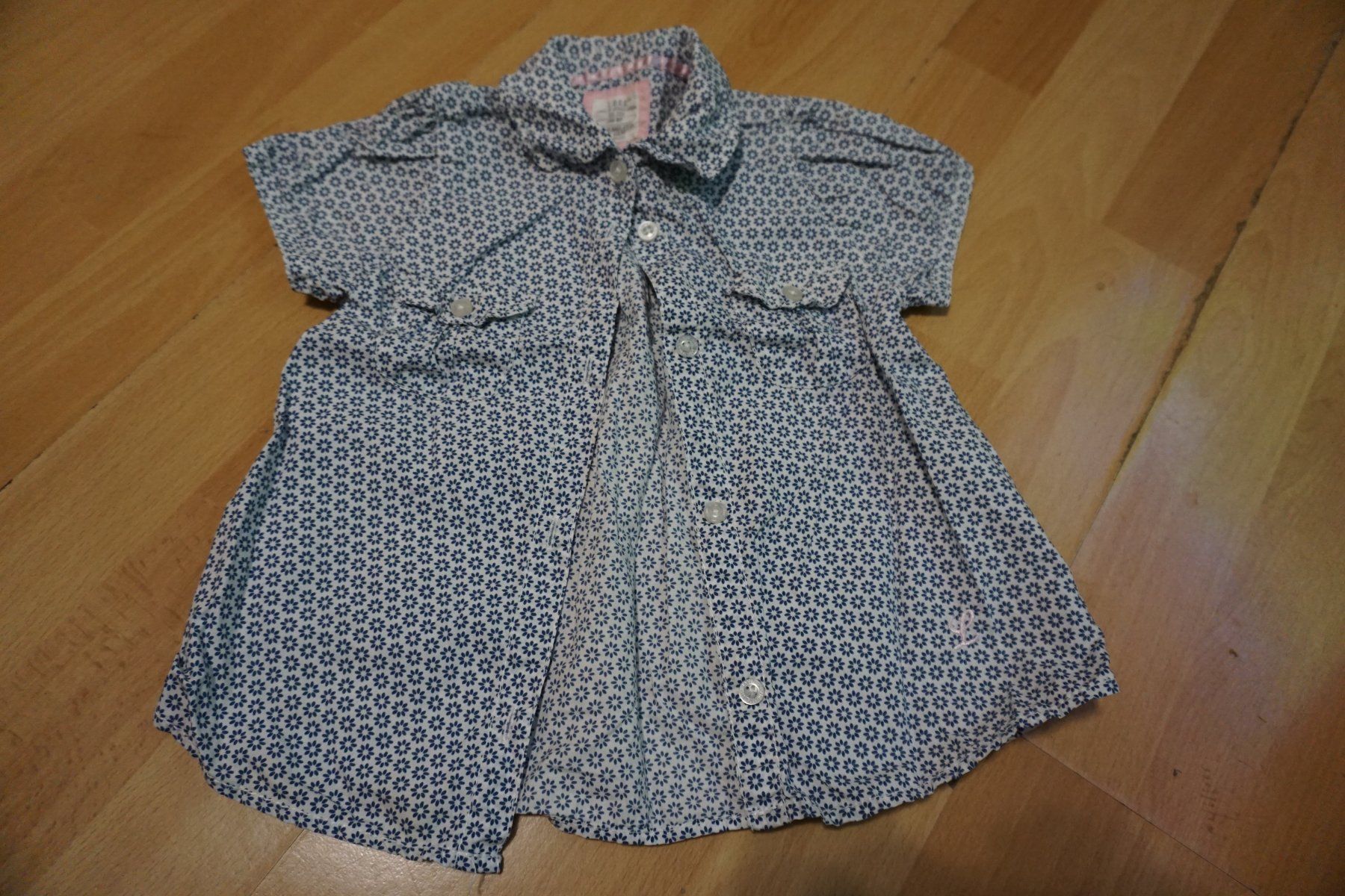 H&M Blusen, T-Shirts & Tops: Mädchen Bluse Gr.86 von H&M – Gebraucht aus Zürich von einalemjena