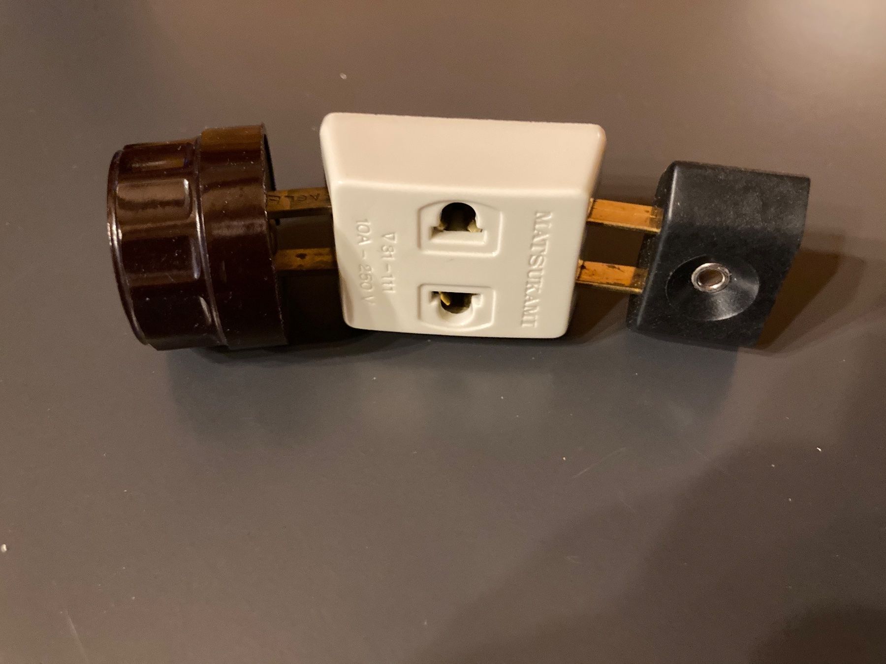 Unità & Adattatore: Reise Strom-Steckeradapter, .... 3 Stück – Usato da Muttenz venduto da Golden_Times 5