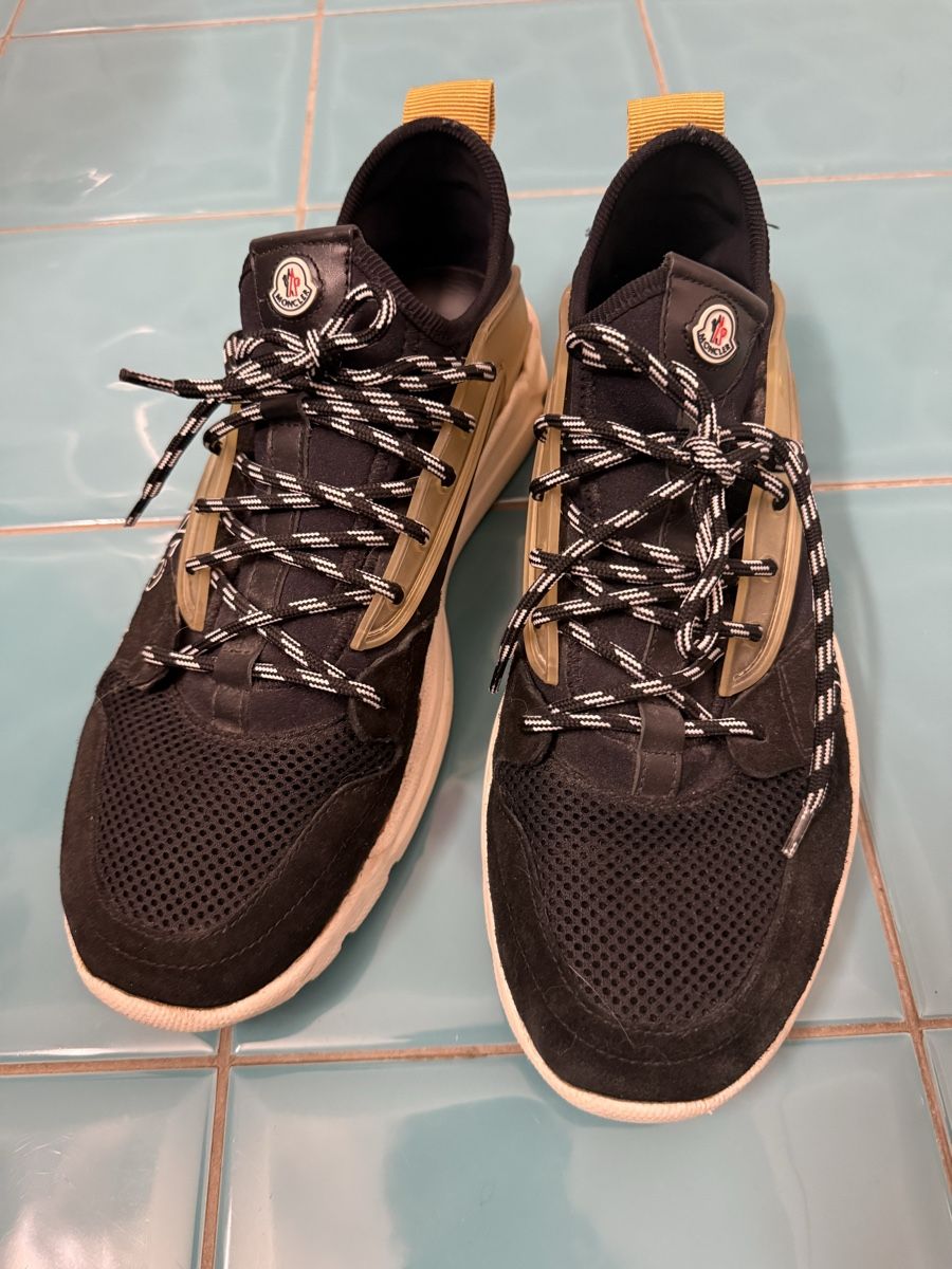 Moncler Scarpe da uomo: Moncler Trainers - Men's Size 43 - Great Condition! – Usato da Onex venduto da Vigo20 1