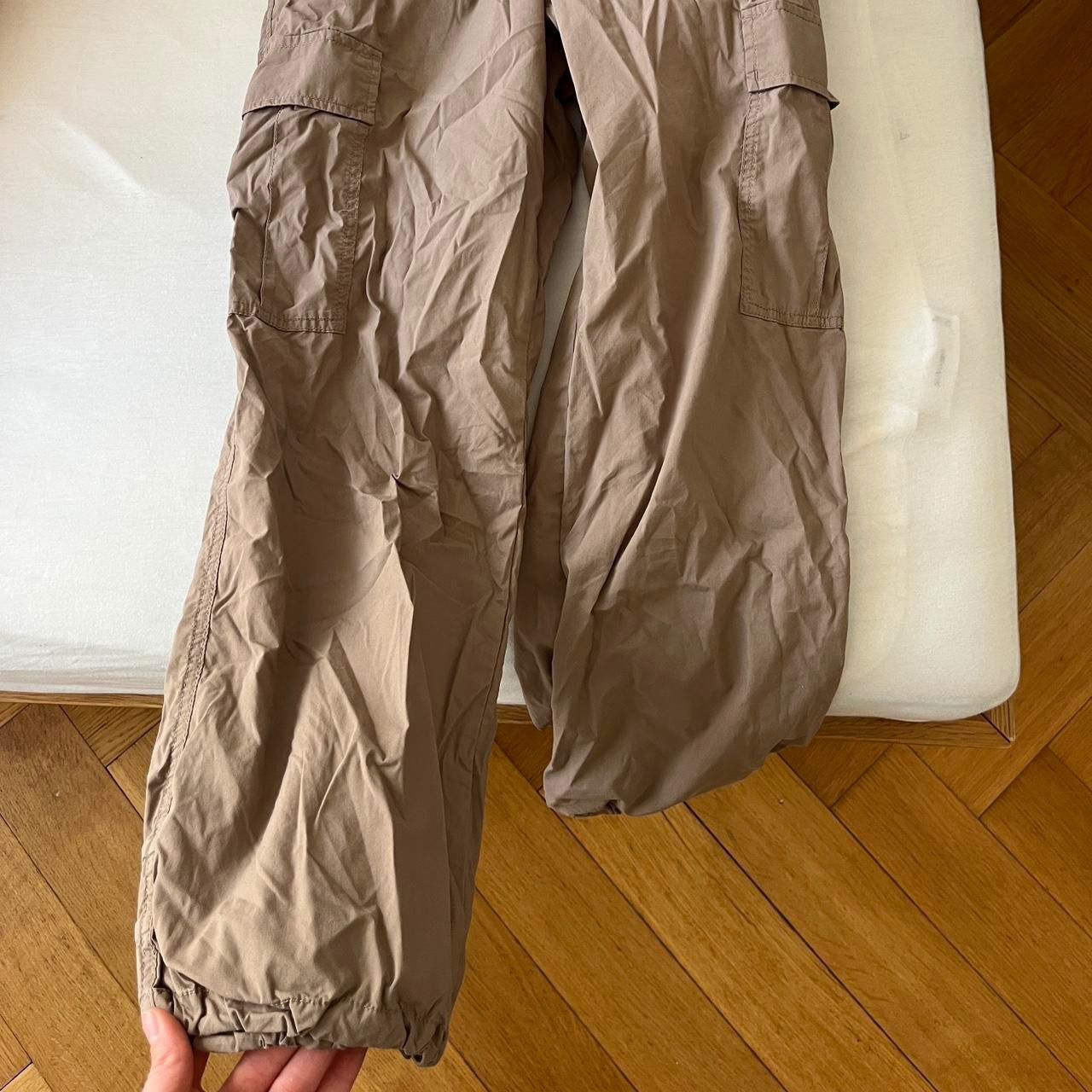 Uniqlo Pantaloni: Uniqlo Cargohose – Usato da Bern venduto da michelle_c98 2