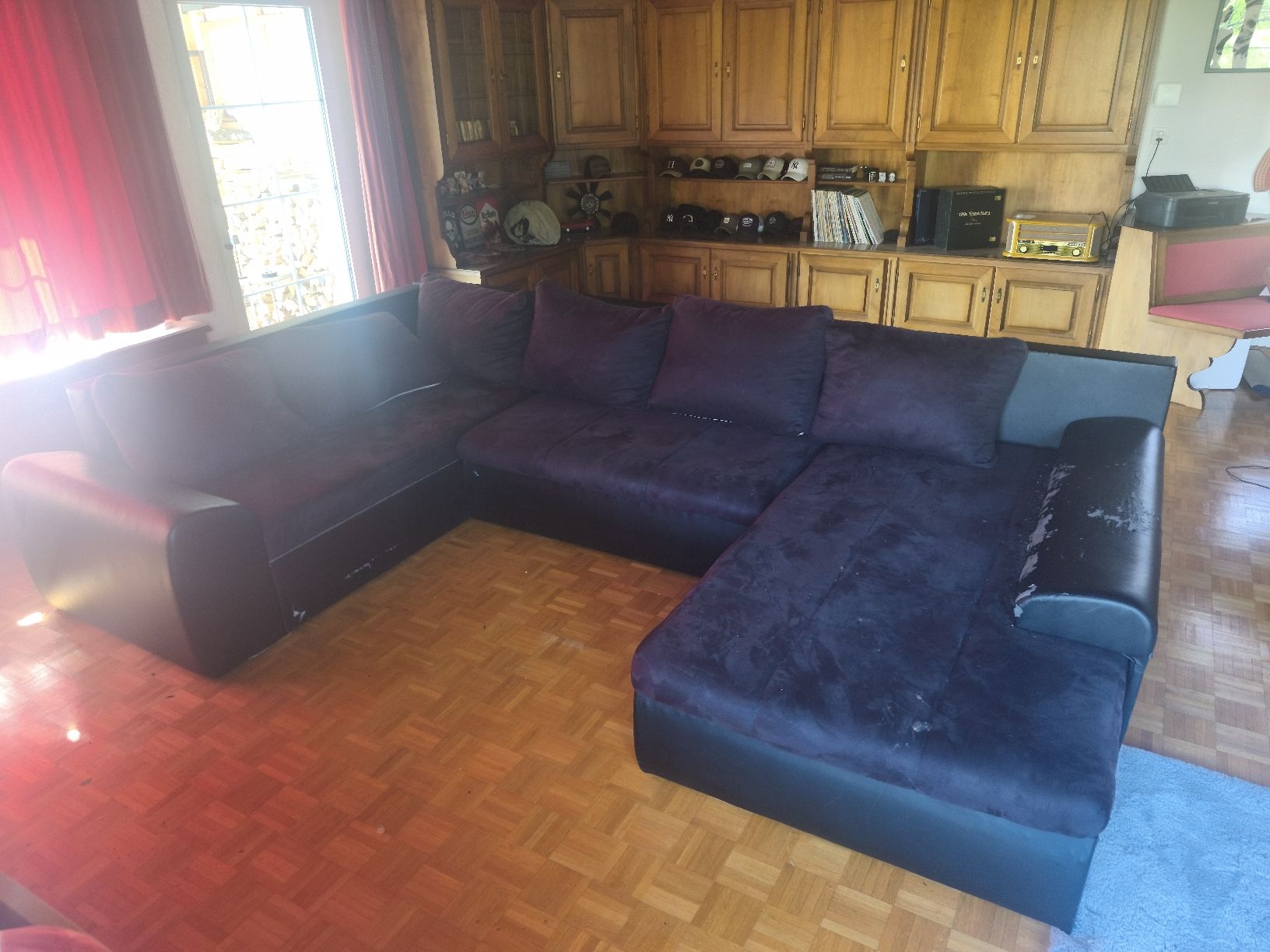 Divani: U-Ecksofa mit Schlaffunktion – Usato da Oberriet SG venduto da zstev