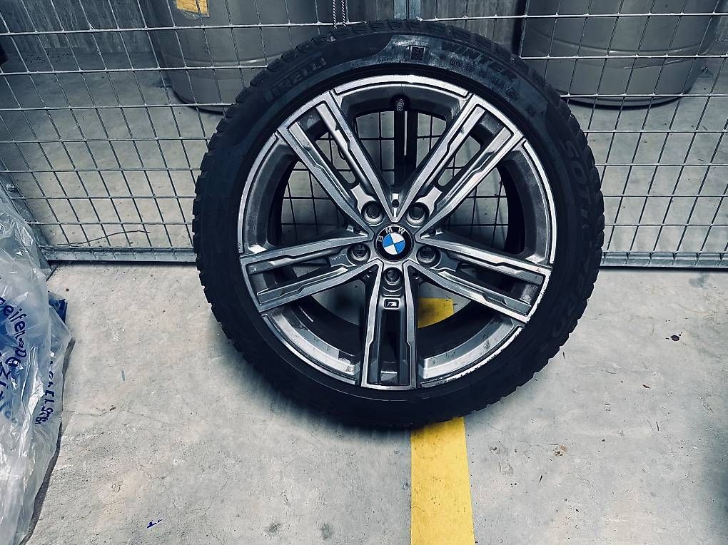 BMW Pneus & Kompletträder: Jante BMW + Pneus – Gebraucht aus Lausanne von lot65