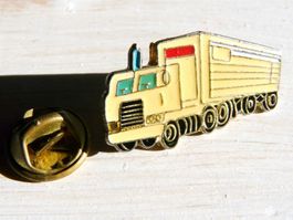 • LKW Lastkraftwagen Camion Truck  transport    Pin M2.12