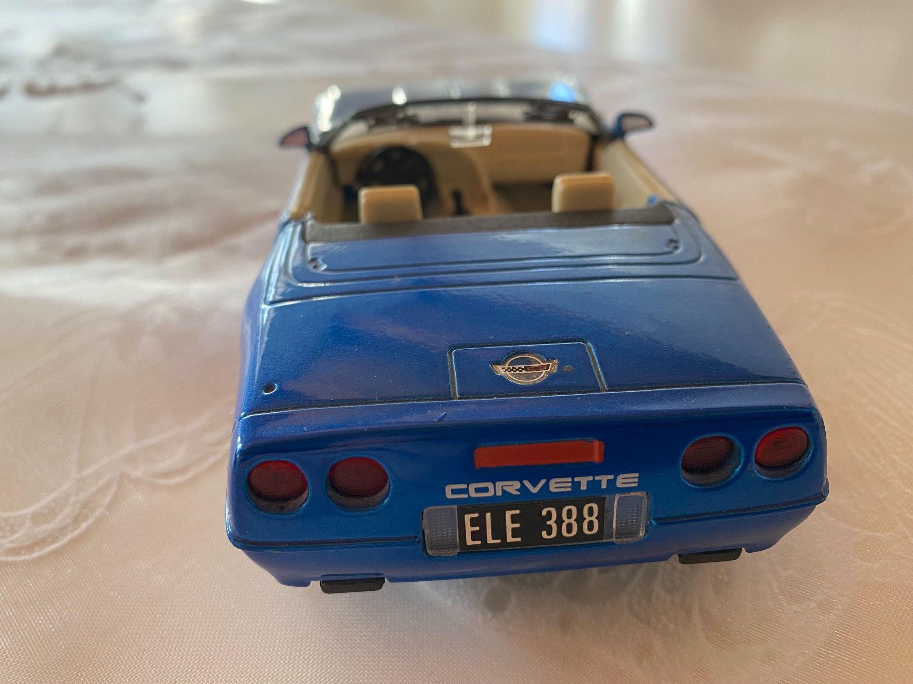 Chevrolet Modellini d'auto: Corvette Modellauto Cabriolet blau – Usato da Brugg AG venduto da Honeybee6 1