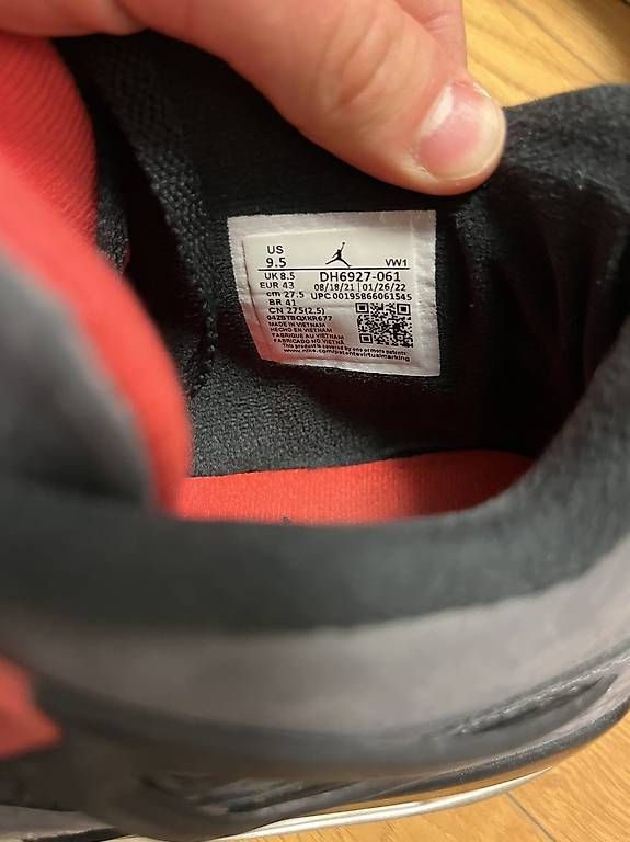 Scarpe da uomo: Nike Air Jordan 4 Retro Infrared – Usato da Bassersdorf venduto da armon.zueri 2