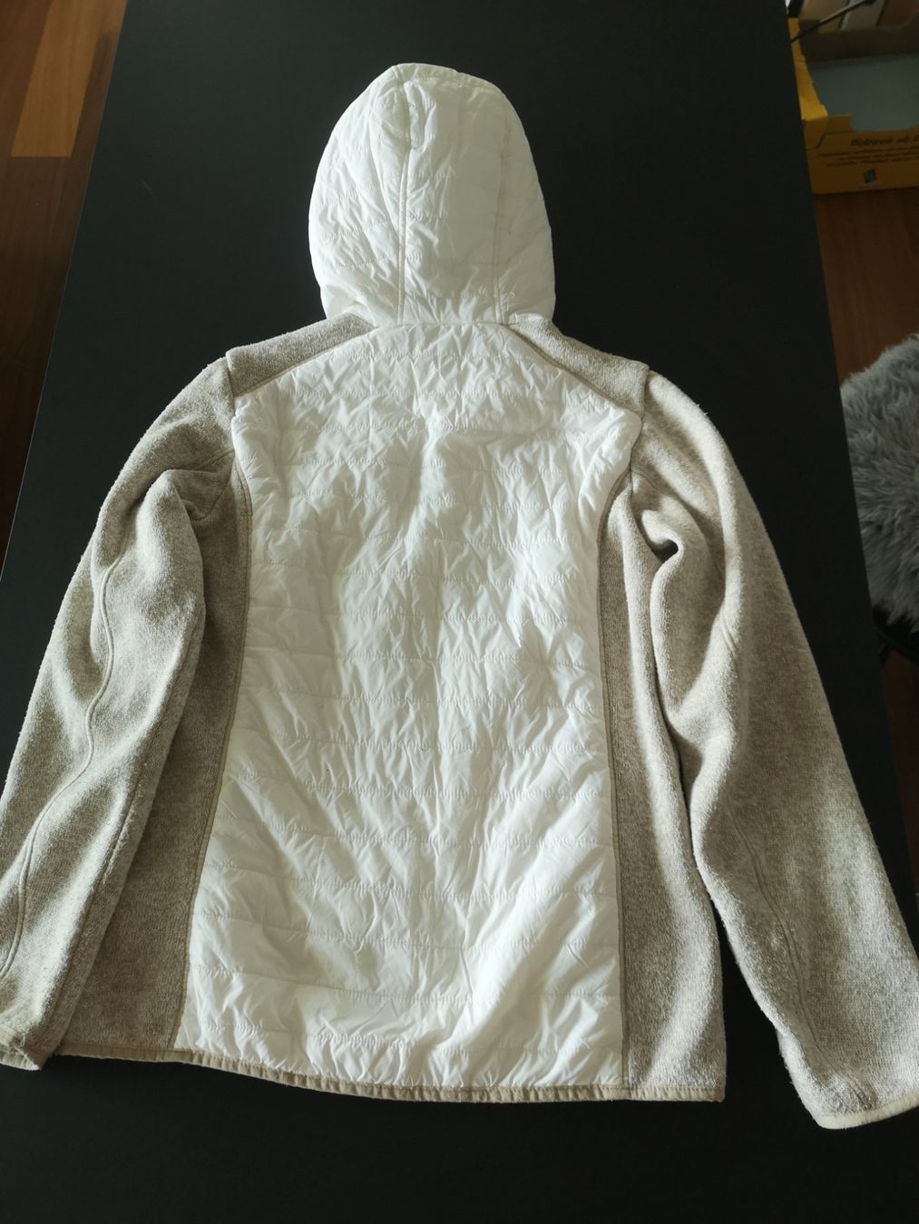 CMP Giacche: CMP Jacke Freizeitjacke Strickjacke Gr. M in Beige / Weiss – Usato da Suhr venduto da Funkenflug 1