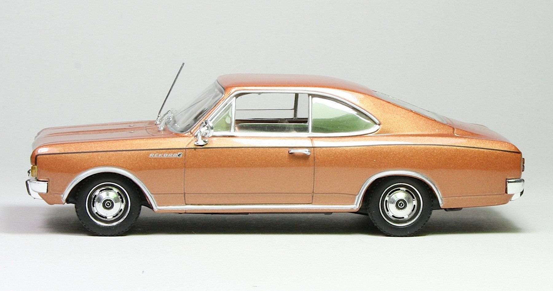 Minichamps Modellautos: Minichamps Opel Rekord C – Gebraucht aus Elsau von Peekay8 6