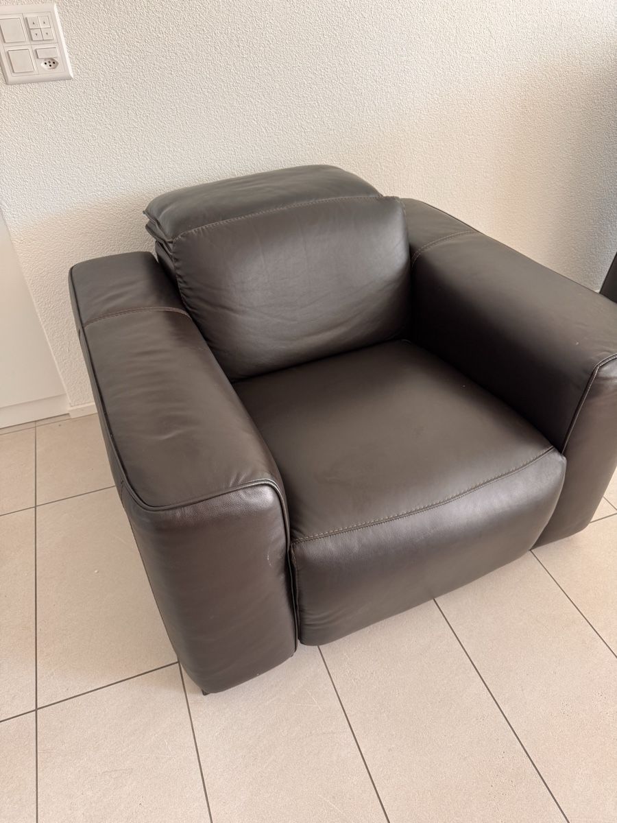 Poltrone: Ledersessel elektrisch verstellbar. 2stk – Usato da Unterseen venduto da Rico812
