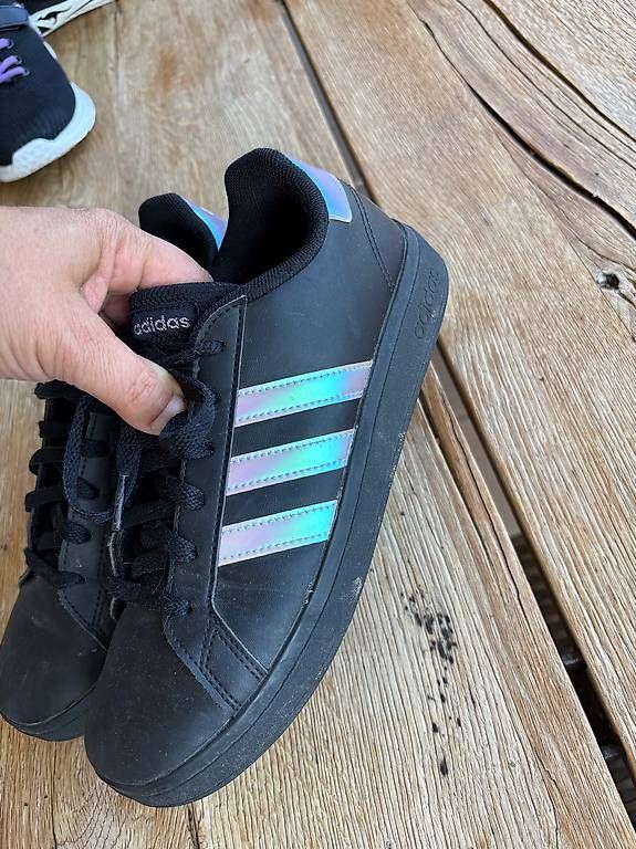 Scarpe da donna: Freizeitschuh Adidas Gr. 38 – Usato da Thun venduto da danceT