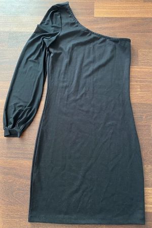 Kurzes einseitig Schulterfreies Kleid S