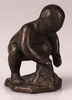 Entwurfsabguss/Bronze Skulptur "mit Sand spielendes Kind"/AK
