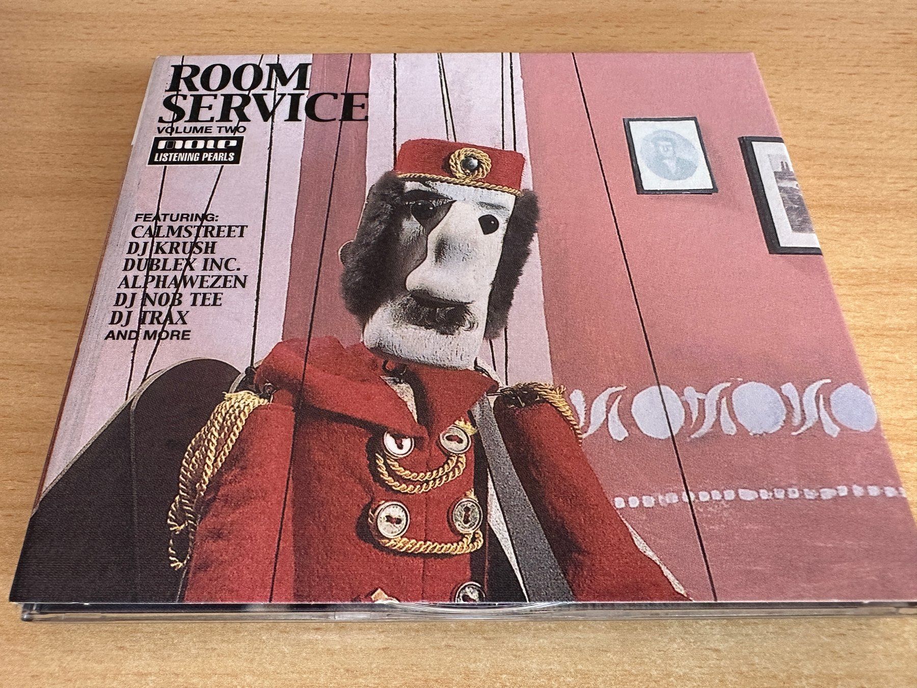 CDs: Various – Room Service Volume Two - 2 CD – D'occasion à Rikon im Tösstal par Alpenmutz