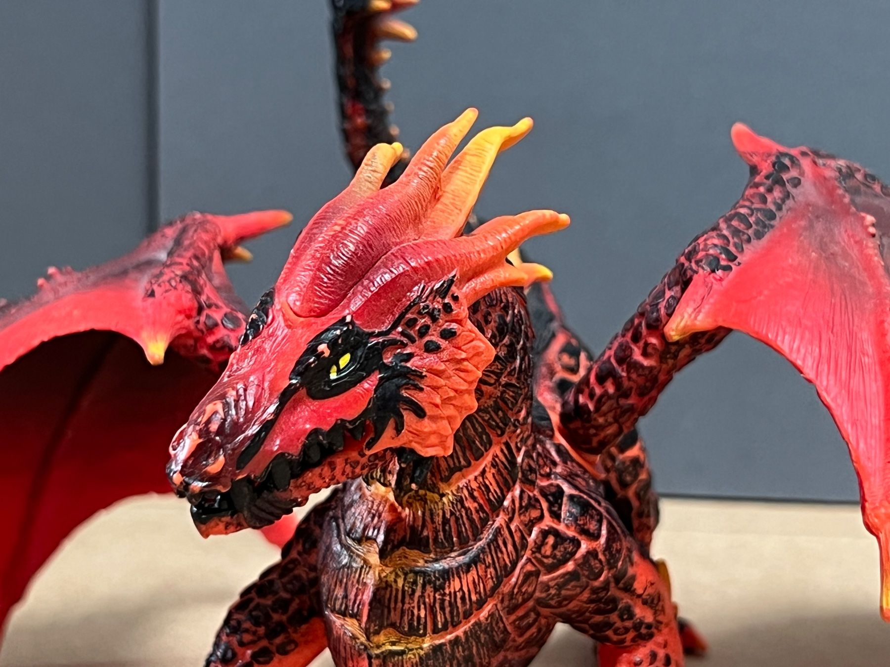 Schleich Figuren: Schleich Lavadrache Drachen Eldrador Lavadrachen Drache – Gebraucht aus Ennetbaden von mapa05 2