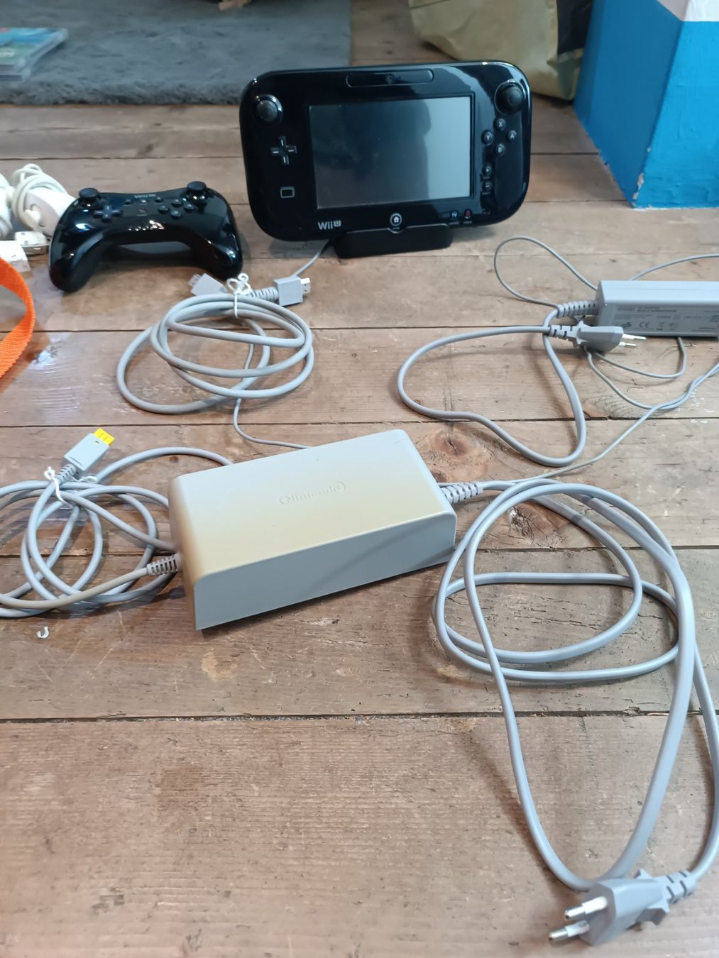 Nintendo Console: WiiU +Spiele – Usato da Brienzwiler venduto da far_28cn 1