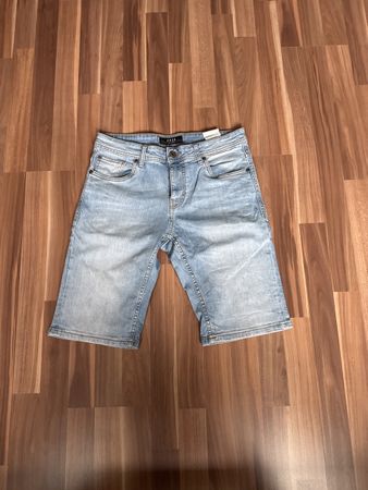 Hurze Hosen / Jeans Shorts Grösse S