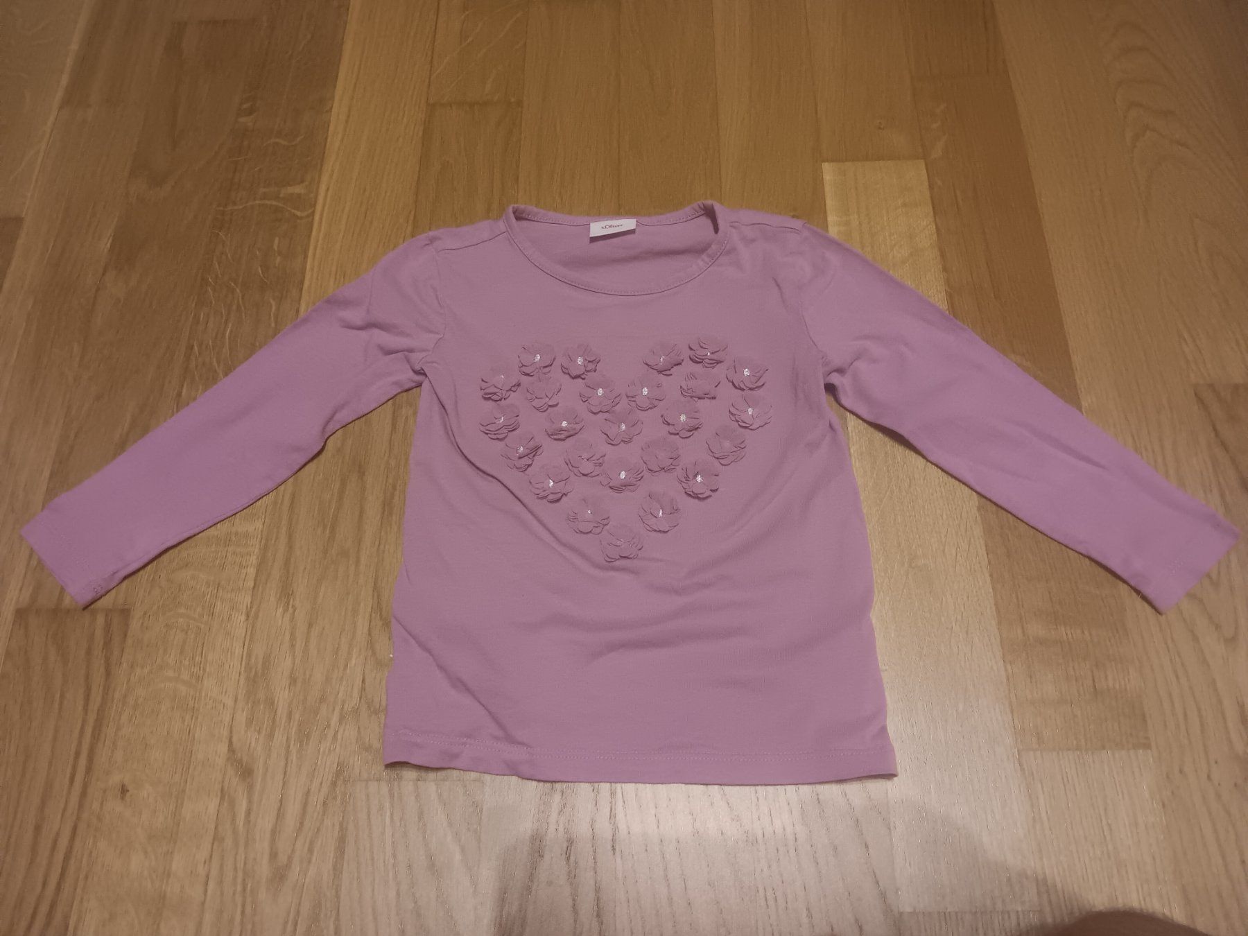 Blouses, T-shirts & Tops: Mädchen Sweatshirt  Gr.92/98 – D'occasion à Oftringen par WufffWuff