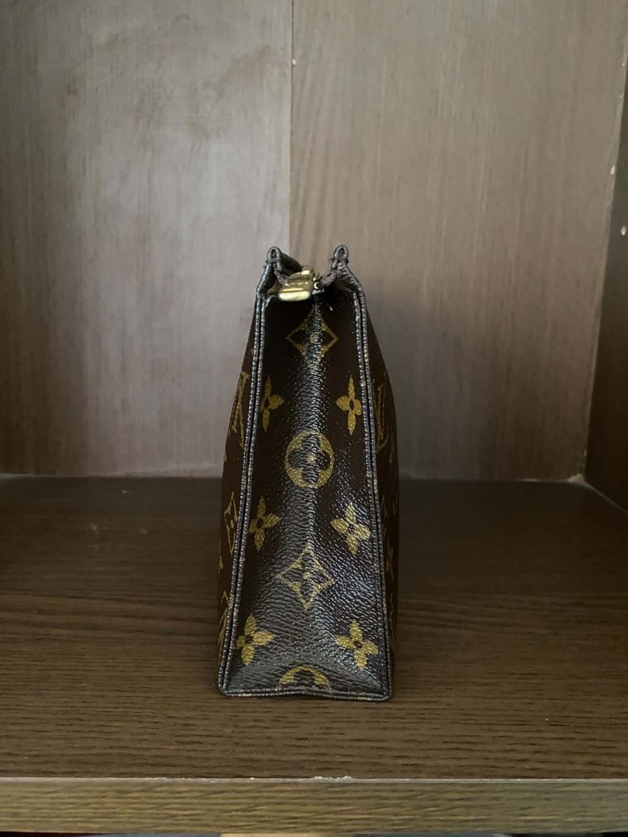 Louis Vuitton Borse: Louis Vuitton Toiletry Pouch 19 cm – Usato da Widnau venduto da Pukpan_99 3