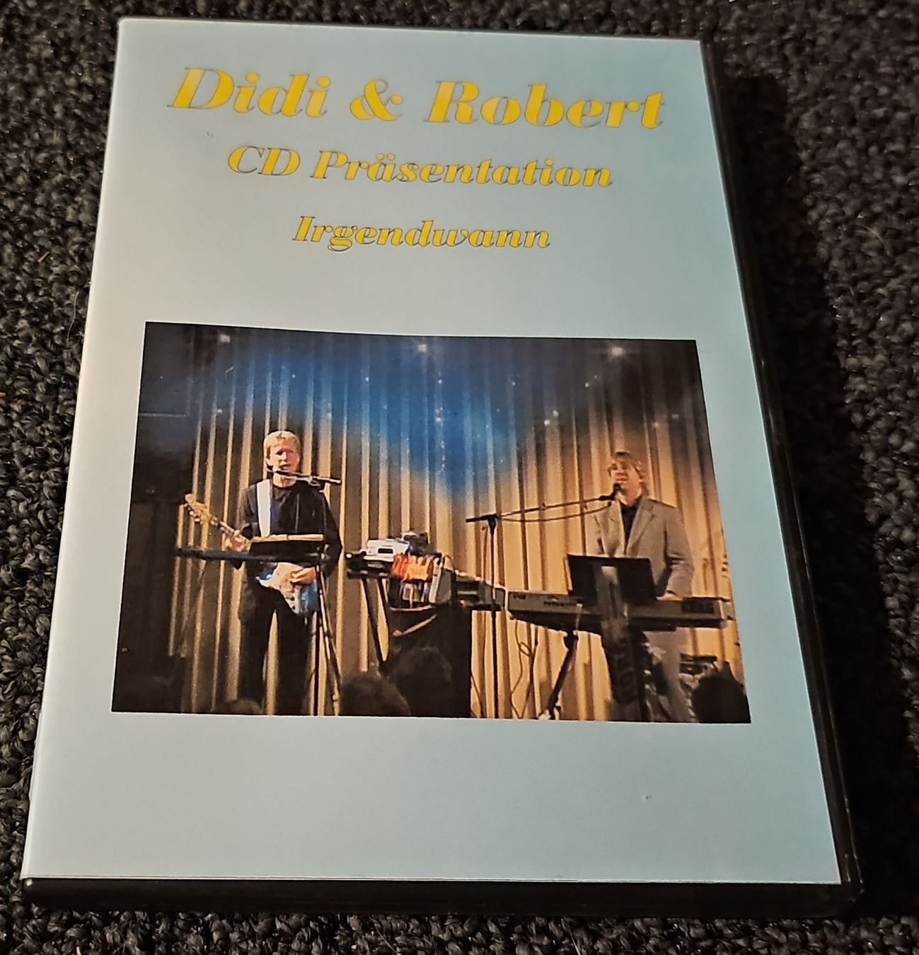 Tutti i DVDs: Dölf & Robert - CD Personalisiert - Livekonzert(14819) – Usato da Ruswil venduto da jan_bxl5