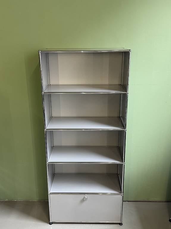 Regale: USM Haller Highboard.. – Gebraucht aus Glattbrugg von q-aderdesign