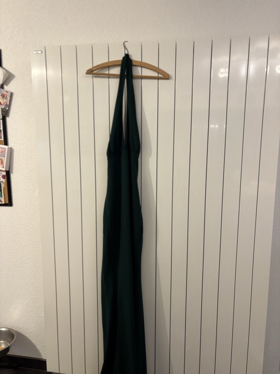 Kleider: Robe de soirée vert sapin – Gebraucht aus Evionnaz von Meliestange