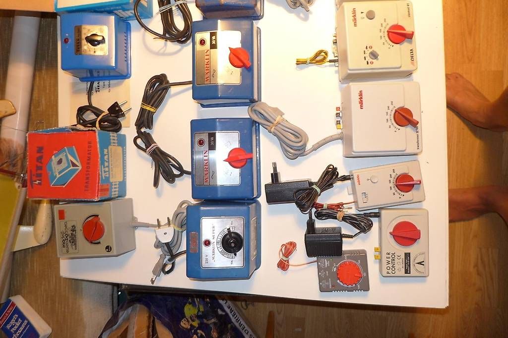 Märklin Batterie, Caricabatterie & Alimentatori: Trafos Transformatoren Eisenbahn Märklin Trix Fleischmann – Usato da Bern venduto da ToysPlusVintage 2