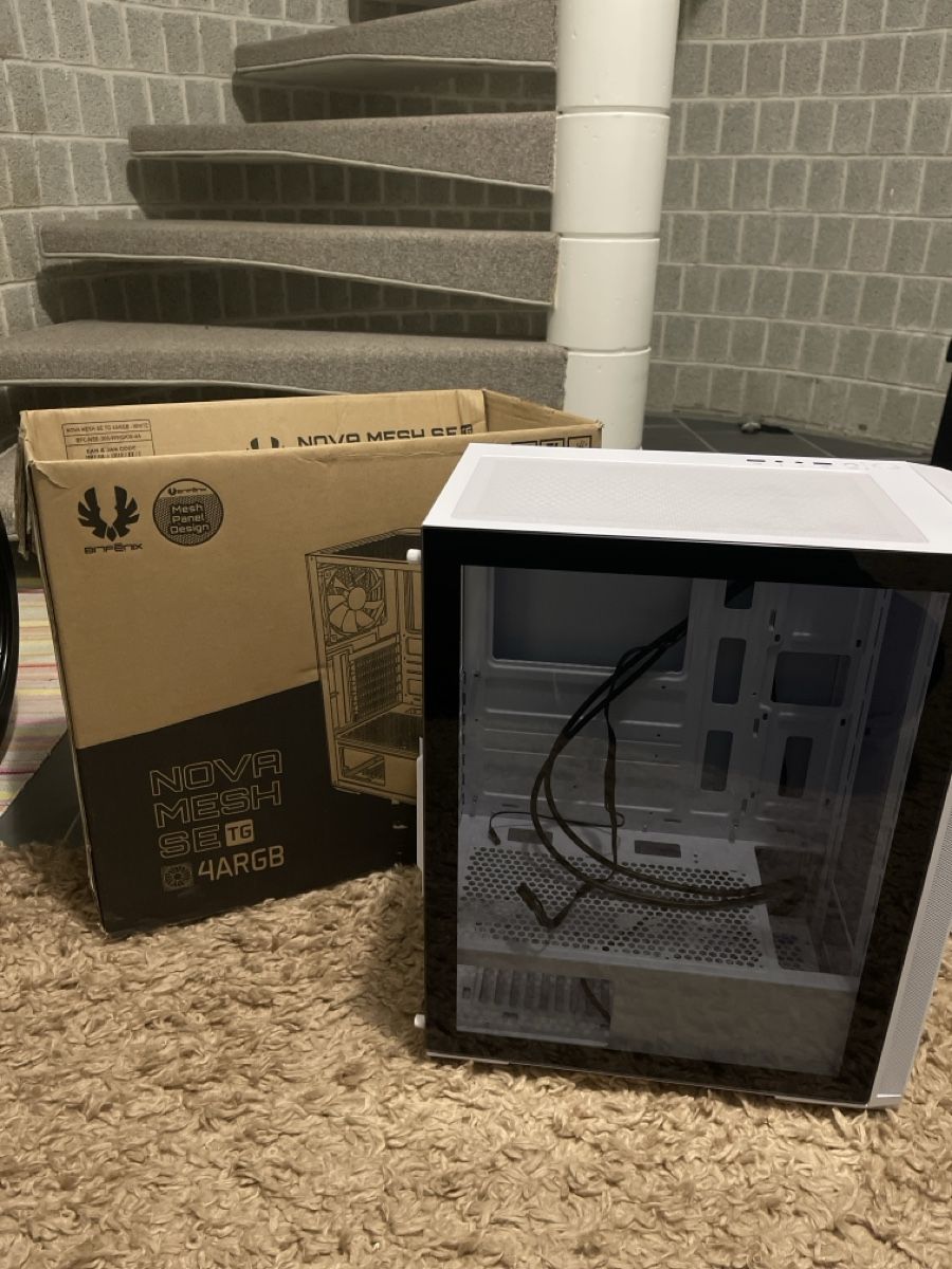 Custodie: Bitfenix Nova Mesh SE TG White PC Gehäuse – Nuovo (secondo la descrizione) da Unterkulm venduto da AnoliOccasion