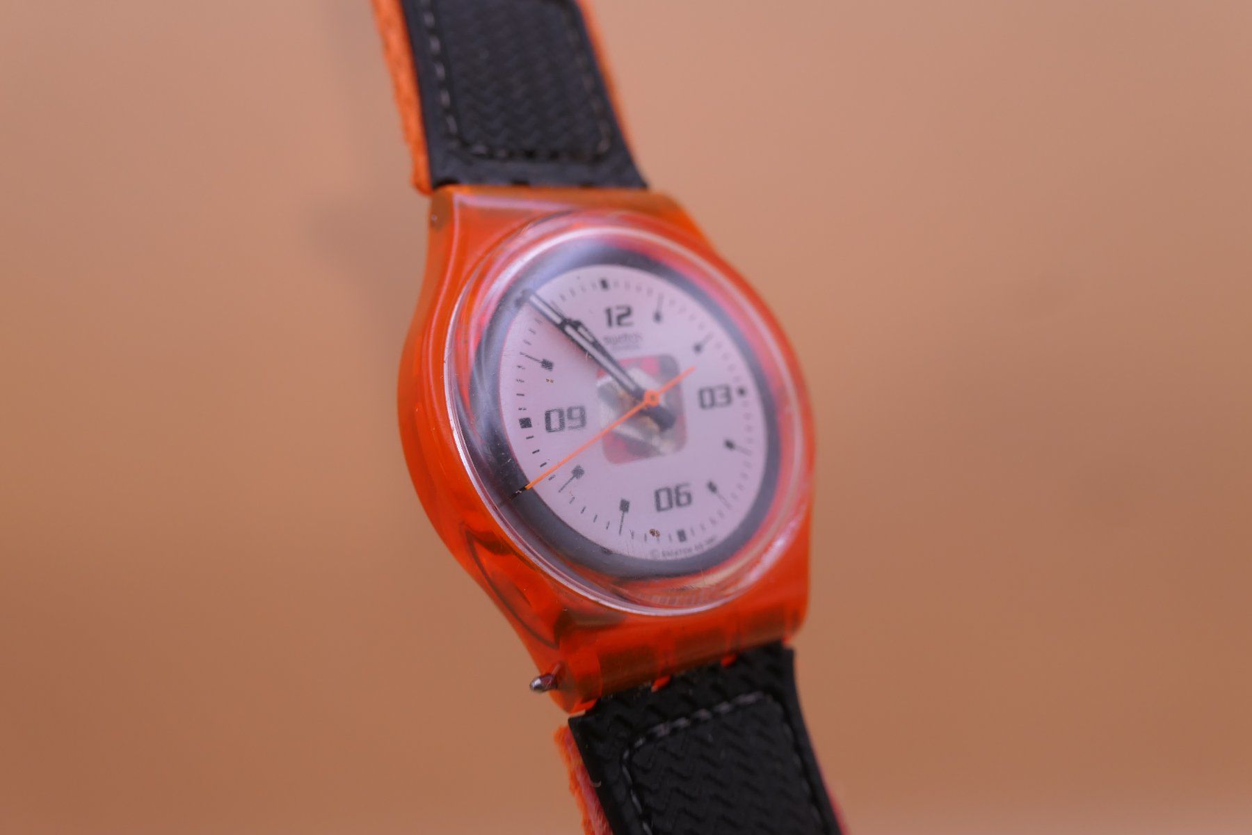 Swatch Montres: Swatch Gent Access "SKI PATROL" SKO100L, neue Batterie – D'occasion à Thun par CHRONOTIKA 2