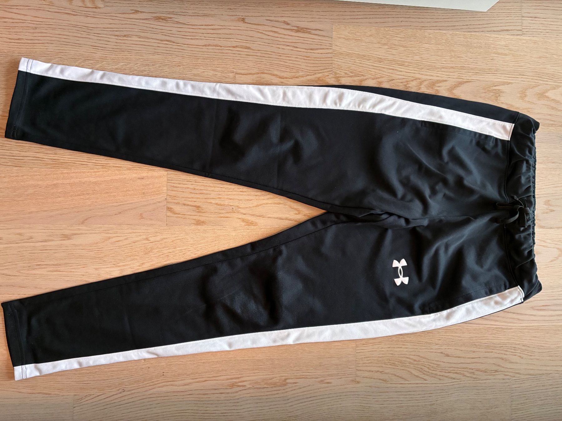 Tute: Tuta Under Armour – Usato da Fribourg venduto da np_1993 2