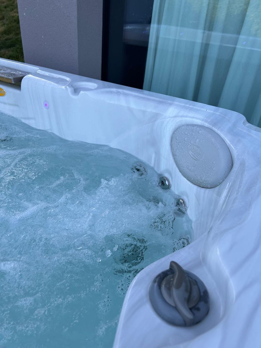 Whirlpool: SPA de la marque JACUZZI – Gebraucht aus Romont FR von fre_8zt2 1