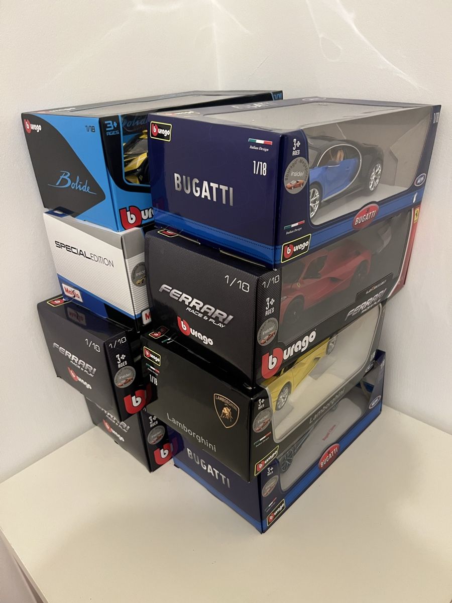 Bburago Modellini d'auto: 8x Supercar collection 1:18 – Nuovo e nell'imballaggio originale da Adliswil venduto da kev_9yyp