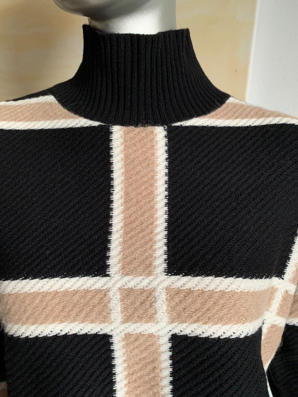 Akris Maglioni & Felpe: AKRIS: Exklusiv gemusterter Rollkragen-Pullover, 36 – Nuovo (secondo la descrizione) da Luzern venduto da paulablue 1