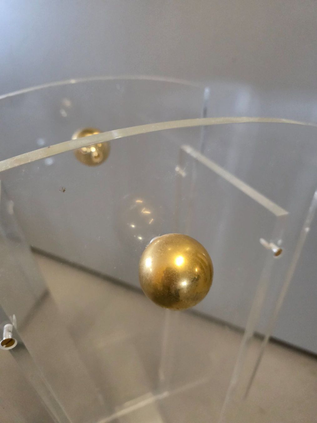 Altri mobili per ufficio: Vintage Designer Acryl Glas Plexi Schirm Ständer – Usato da Walterswil BE venduto da Lonitti 1