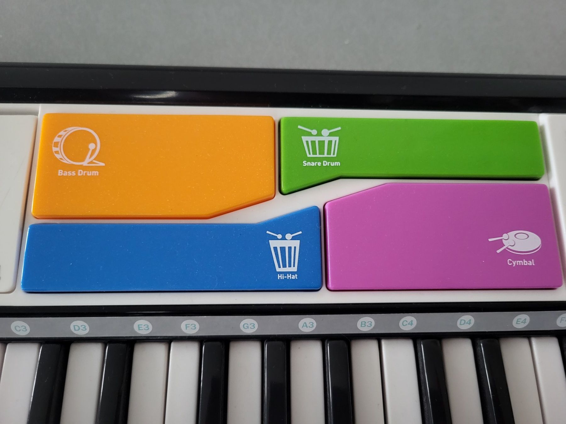 Giocattoli: Kinder-Keyboard MP3 von Simba – Usato da Boswil venduto da i12i 2