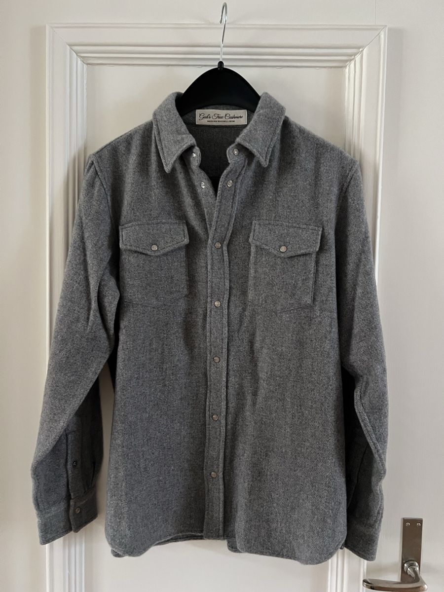 Camicie: God’s True Cashmere – Nuovo (secondo la descrizione) da Zürich venduto da Claus-Zr
