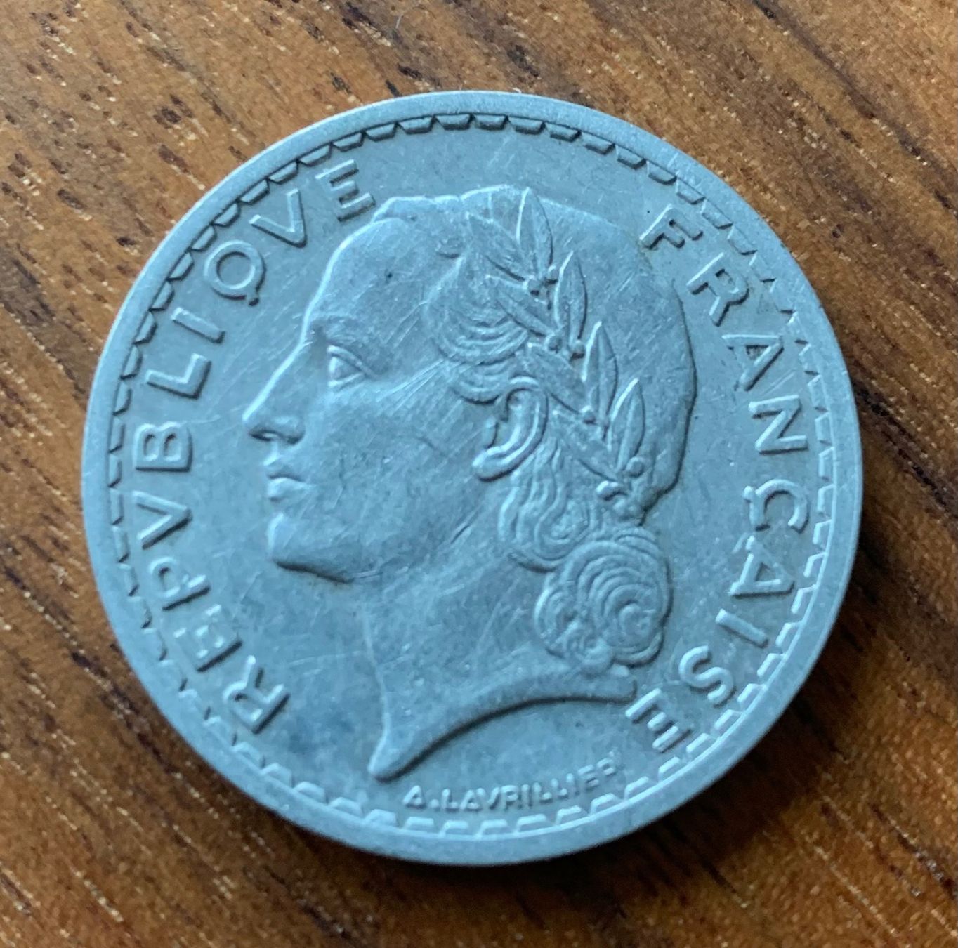 Tutti le monete: Frankreich 5 Francs 1946 – Usato da Opfikon venduto da BananaGio01 1